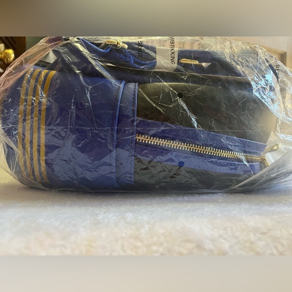 NWT D23 x Amazon Mickey Mouse One: Walt’s Plane - Pilot Mickey Backpack - Picture 12 of 16